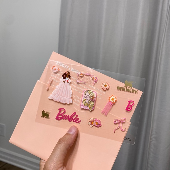 NEW Stanley x Barbie Just Peachy Barbie 80S PEACHES ’N CREAM QUENCHER 40 OZ - Picture 15 of 15